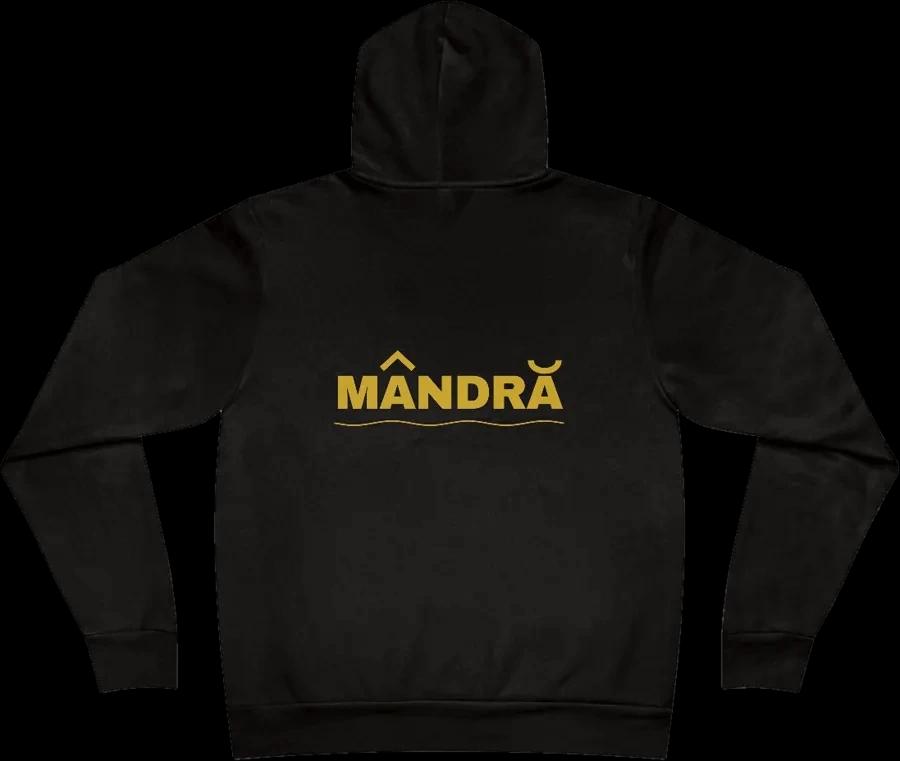 Hoodie Mândră noir encre, vu de dos, le mot imprimé en polenta